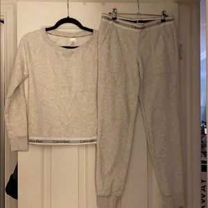 Calvin Klein Fleece Set w/Elastic Band
